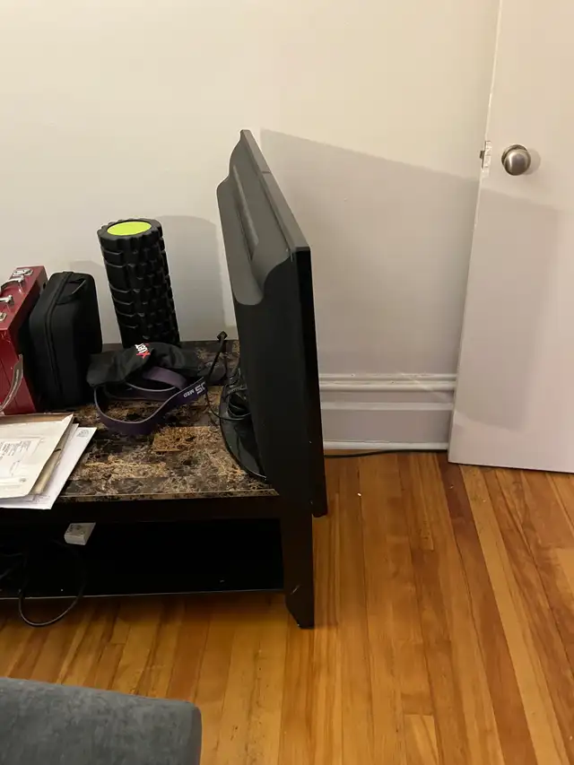 Samsung 32" TV in TVs in City of Montréal - Image 3