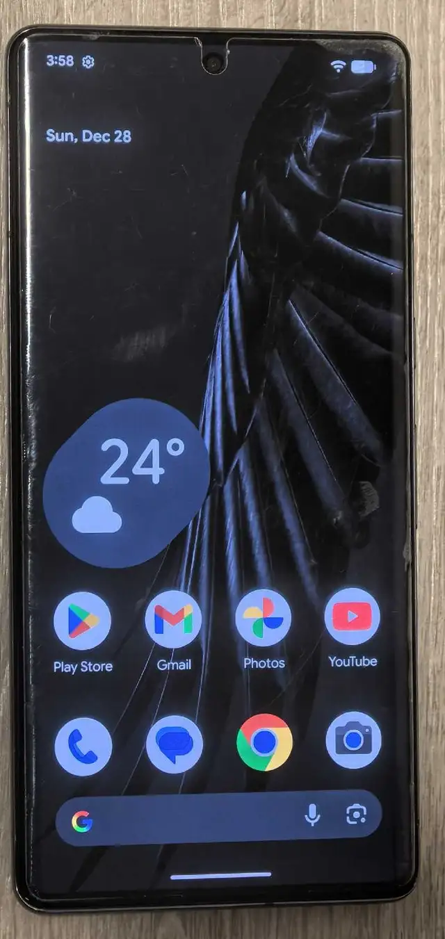 Google Pixel 7 Pro - 128GB Black in Cell Phones in Penticton - Image 2