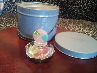 BEAUTIFUL PERFUME BOTTLE AND STOPPER IN TIN WITH HANDLE *ORILLIA, View more