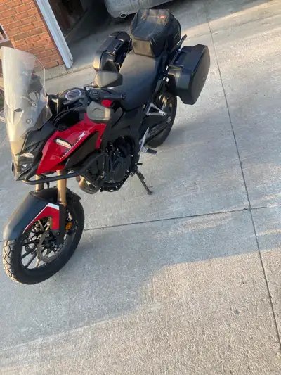 Great bike comes with everything in photo on bike. Awesome on insurance it really is a great startin...