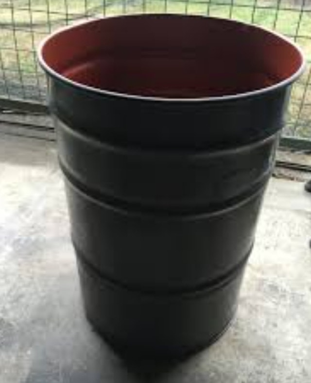 BURN BARRELS FIRE PITS SMOKERS BARBECUES METAL STEEL DRUMS BBQs