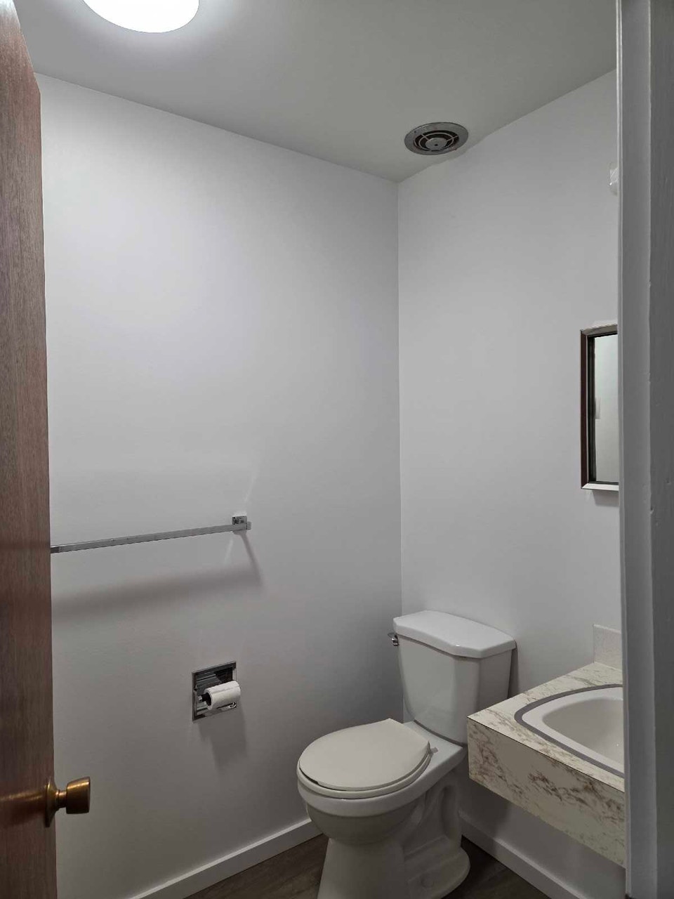 One Bed, Adult Only building 4