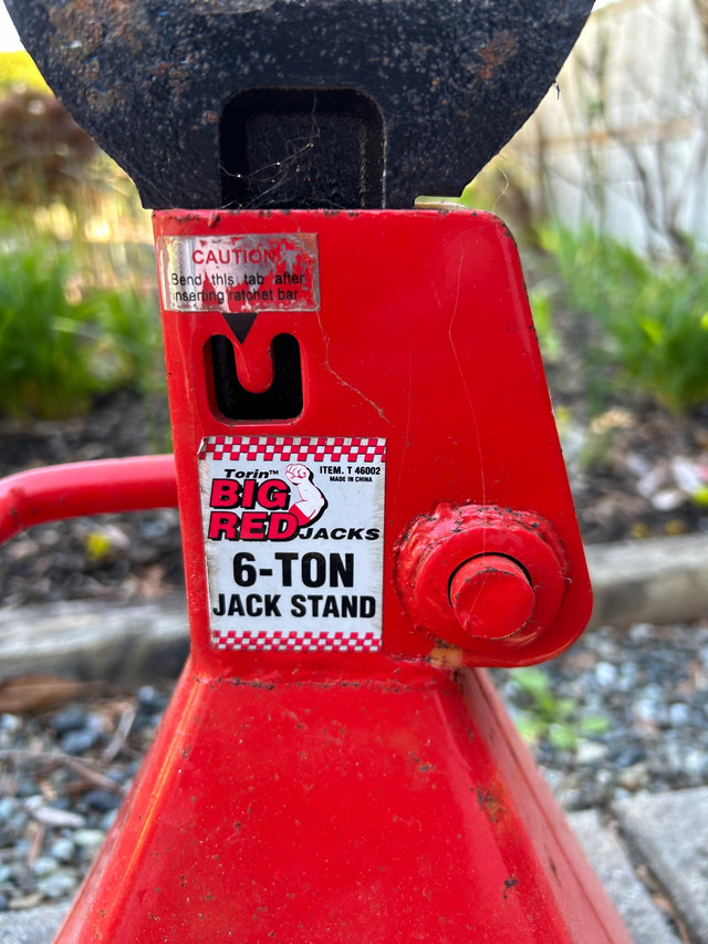 6 Ton Jack Stands in Heavy Equipment Parts & Accessories in Comox / Courtenay / Cumberland - Image 2