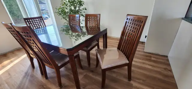 table en bois avec le buffet in Dining Tables & Sets in Drummondville - Image 4