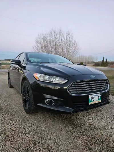 2013 Ford Fusion SE 1.6 Ecoboost 144XXX kms Located in Winkler Runs and drives very well, clean titl...