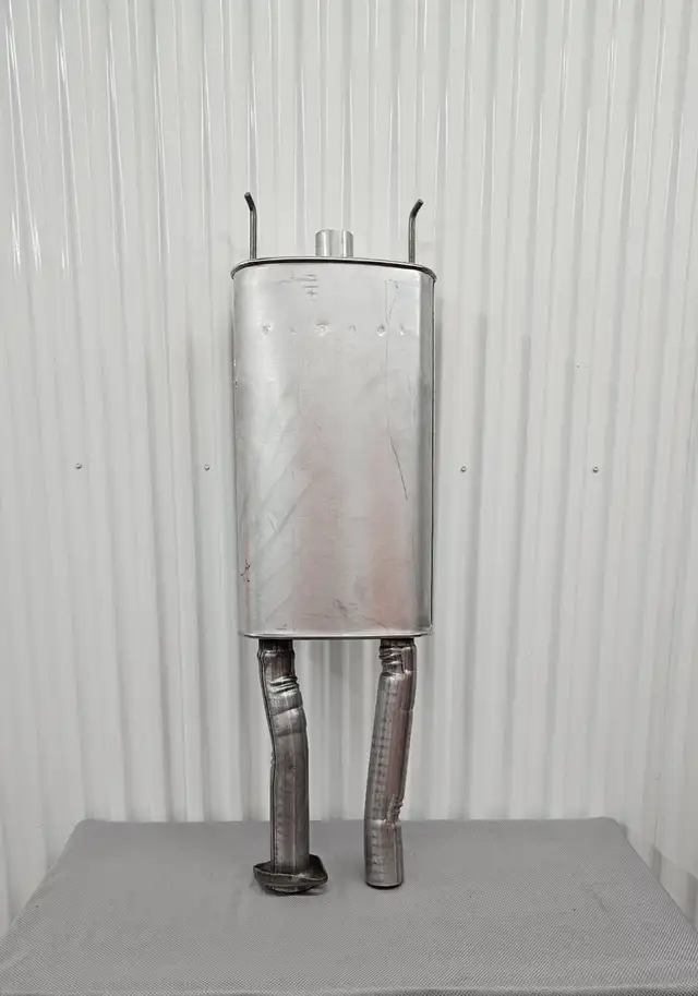 New! Ford Explorer 1997 to 2000 WALKER SoundFX MufflerWALKER 185 in Other in St. Catharines - Image 2