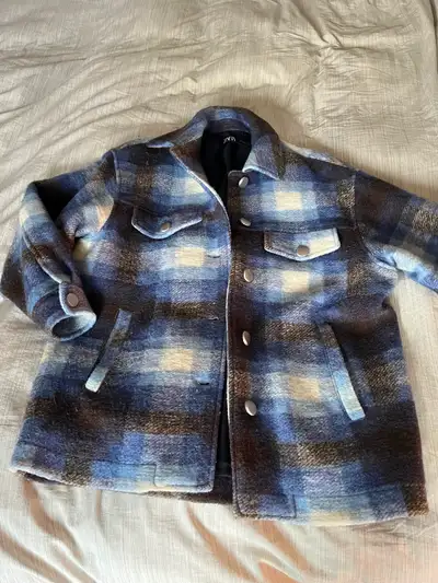 Cute plaid Zara women’s jacket. Size small. Perfect condition, View more
