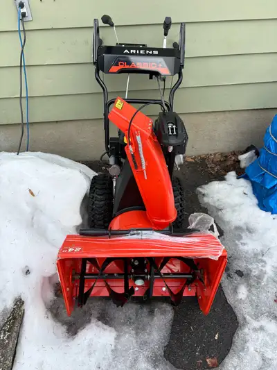 Ariens 2022 snowblower 24” classic, View more