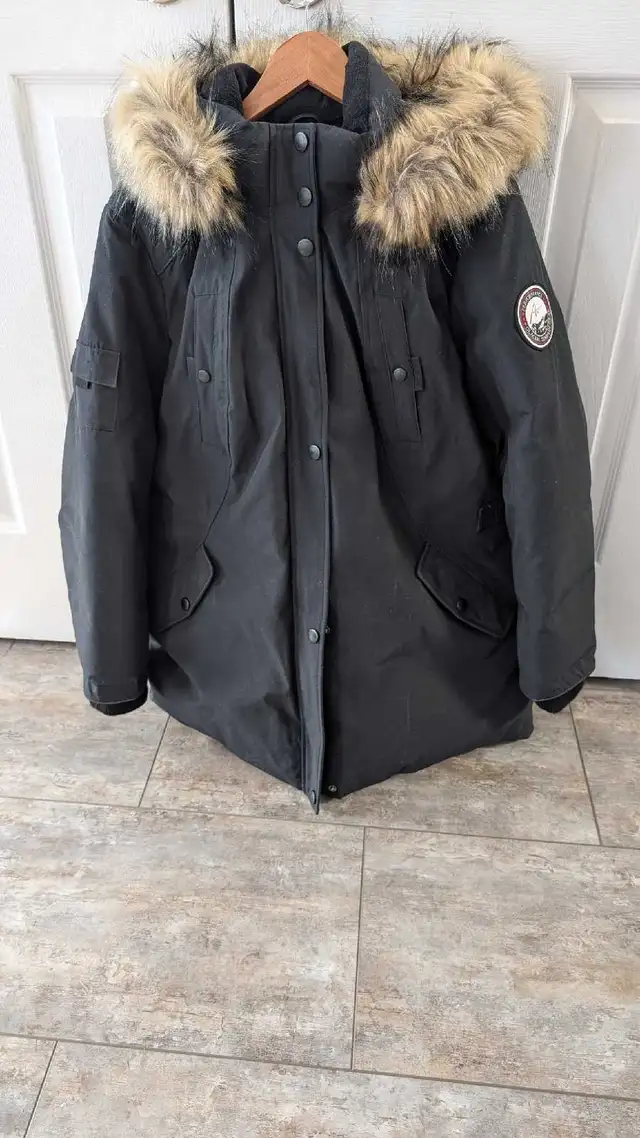 Alpinetek Womans Jacket in Women's - Tops & Outerwear in Oshawa / Durham Region - Image 4