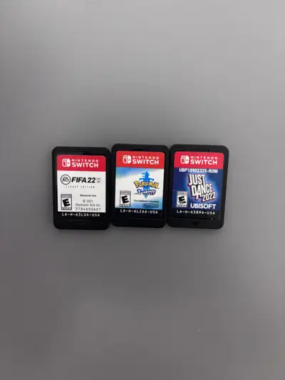 Price depends on game Works perfectly fine