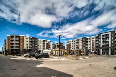Spacious and modern 2 bedroom, 2 bathroom apartment available for rent! This beautiful unit offers a...