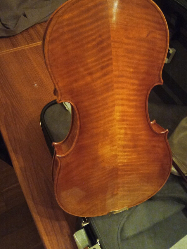 Alto 16 pouces 16 inch viola + case + bow dans Cordes  à Ville de Montréal - Image 2