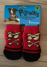 Pet Dog Skull & Crossbones Halloween Set of 4 NEW Booties Socks