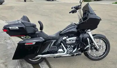 2019 Harley Davidson Road Glide Ultra 114ci motor With 41xxxkms may go up if I get a chance to ride...