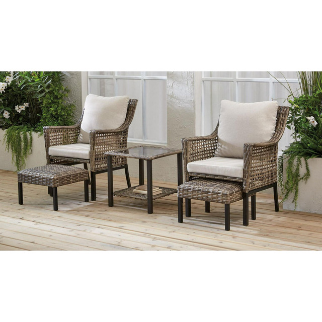 Brandnew 9 pc. patio chaat set in Patio & Garden Furniture in Mississauga / Peel Region