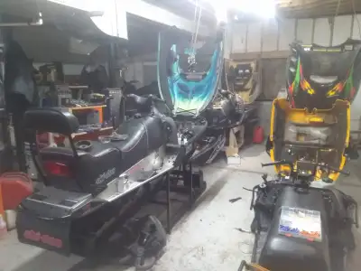 WINTER IS HERE AND IS YOUR SLED READY & TUNE-UP' 2 stroke ski-doo 1968 up to 2008 only. no 4 strokes...