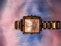 Rose gold watch battery needed