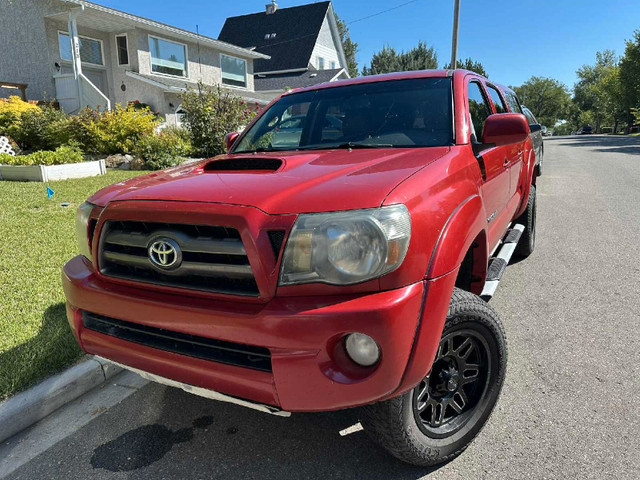2009 Toyota Tacoma SR5 Manual transmission. in Cars & Trucks in Calgary - Image 3