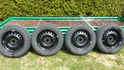 Gislaved Nord Frost 200 Winter tires (studdable) Made by Continental 225/65R17 34,000km 6/32 tread w...