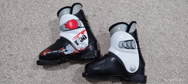 Tecno Pro Kids size 223 mm Ski Boots, Mondo Size 18.5 in Ski in Markham / York Region