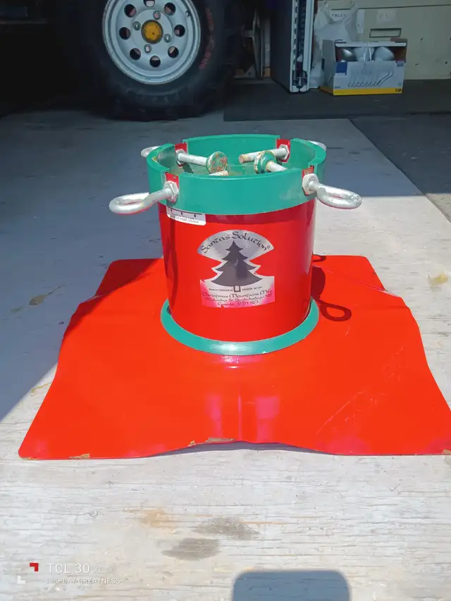Metal stand for Christmas tree.63848997584003122