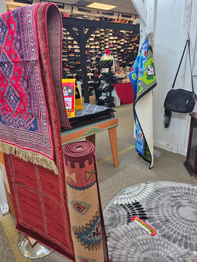 Flea Market Carpet Store - Business for Sale with Inventory in Other Business & Industrial in City of Toronto - Image 6