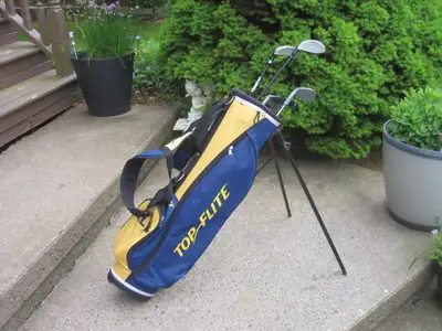 Junior Right Hand 5-pc Golf Clubs Set (Various Brands) & Bag, View more