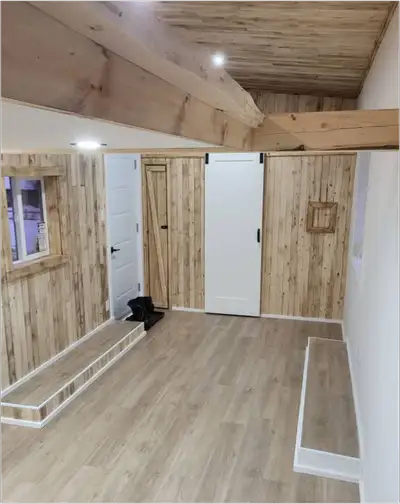 Constructions neuves et sur mesure de mini-maisons fixes ou sur roues. Maisons complètes ou coquille...