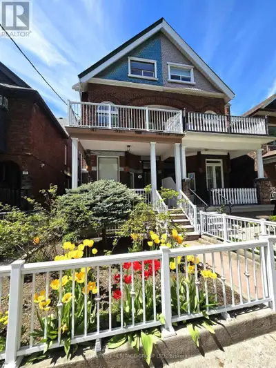 FOR RENT. 1 Bdrm + 1 Bath. Trinity Bellwoods Area. 1A