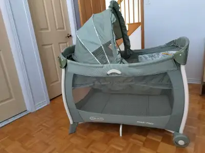 Graco Pack n Play crib/playpen fit for grandparents' home/travel, View more