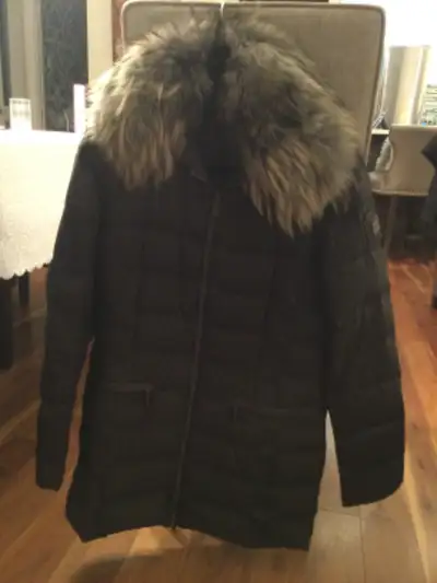 Womens parka jacket ADD BRAND. 3/4 length. Good condition