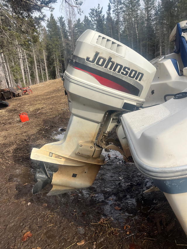 1991 Seaswirl 16’ boat, 1998 90HP Johnson Outboard in Powerboats & Motorboats in Thunder Bay - Image 4