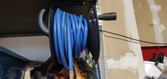 20 Gallon 5 HP Air Compressor set in Power Tools in Markham / York Region - Image 3