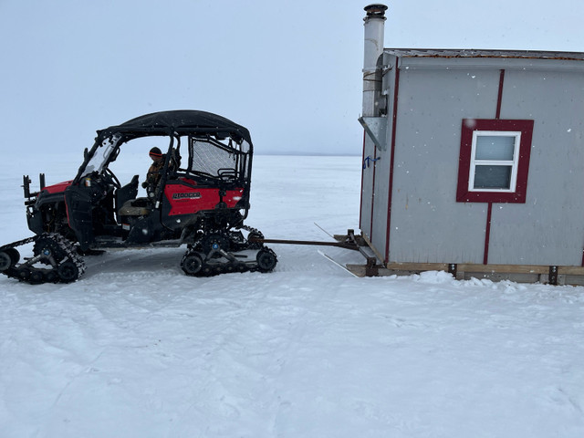 8x16 Ice Shack in Fishing, Camping & Outdoors in North Bay - Image 2