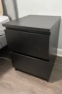  2-drawer bedside table