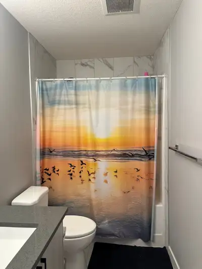 ROOM FOR RENT FOR WOMEN WORKING PROFESSIONAL