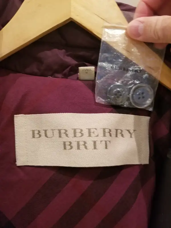 Burberry Brit Winter Jacket in Women's - Tops & Outerwear in Mississauga / Peel Region - Image 7