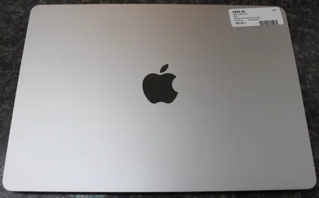 Macbook Air (M2, 2022) in Laptops in Peterborough - Image 5