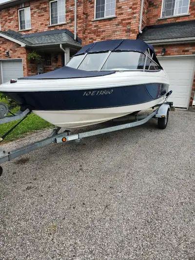 2005 Silver line 1700, Bowrider, with a 115 Evinrude direct injection out board. Comes with complete...
