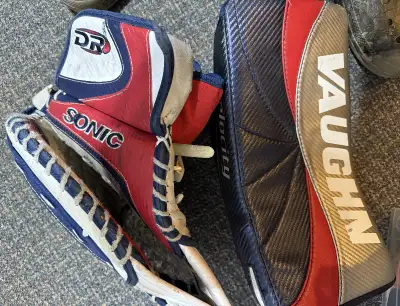 Sonic JR Goalie Glove and Vaughn Blocker - Gardien Gant bloqueur, View more