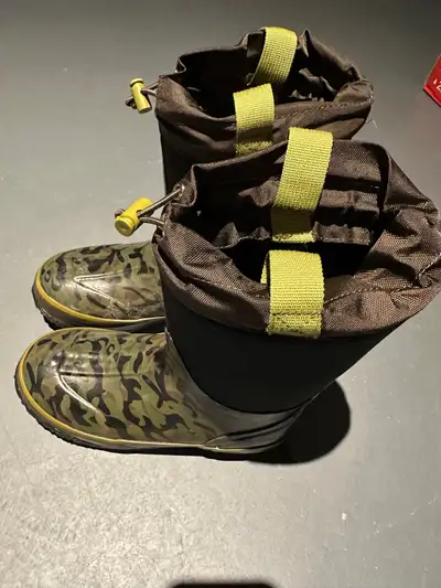 Boys new winter boots, View more