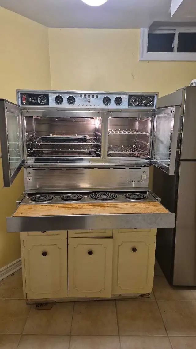 Tappan Stove in Stoves, Ovens & Ranges in Markham / York Region - Image 2