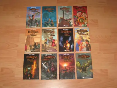 Amos d'Aragon (série complète de 12 tomes) de Bryan Perro -tome 1: Porteur de masques -tome 2: La cl...