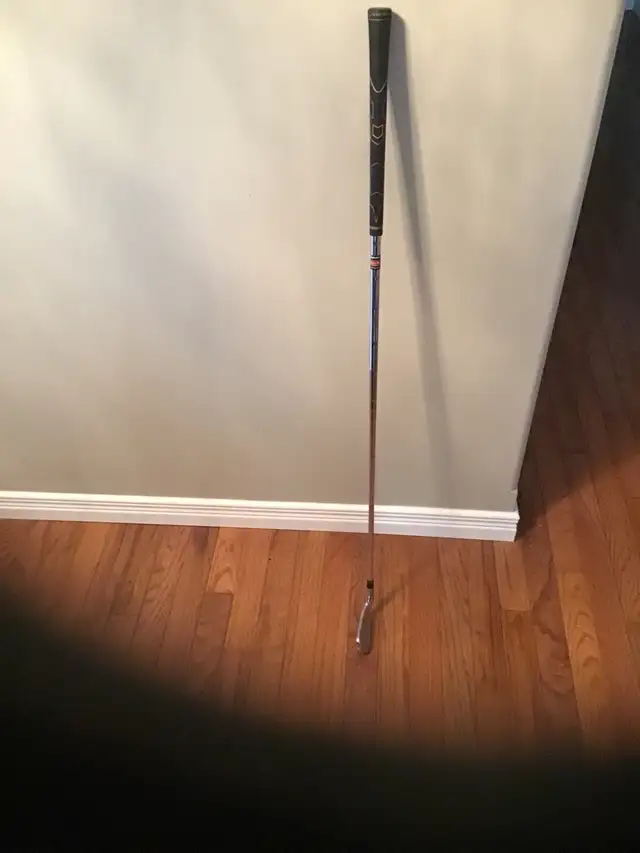 Taylormade R7 3 iron (right handed) in Golf in Brantford - Image 3