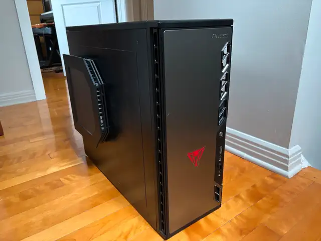 Gaming PC + Mechanical Gaming Keyboard in Desktop Computers in City of Montréal - Image 2