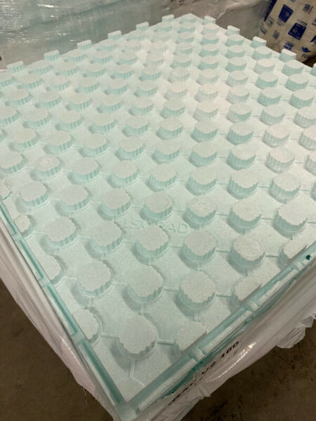 Isorad V2 or HydroPex Puck Board for Radiant In Floor Heat in Other Business & Industrial in Mississauga / Peel Region - Image 2