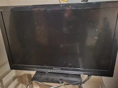 Panasonic LCD tv- 40$, View more