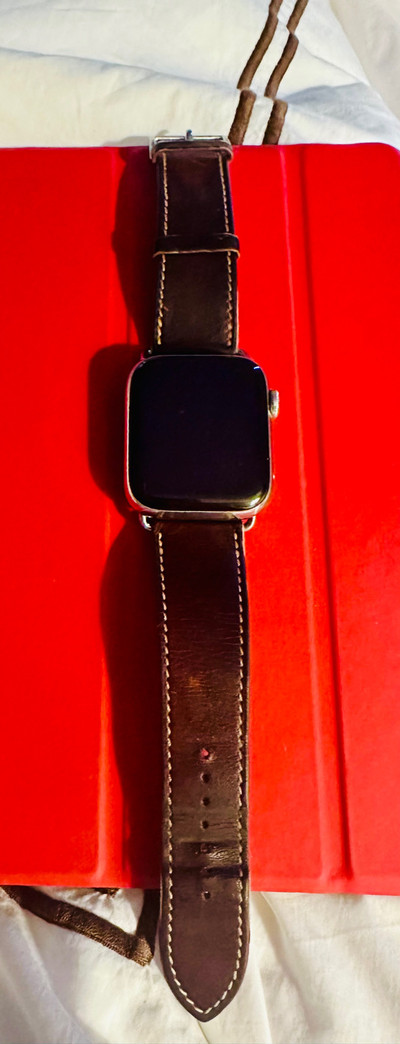 Hermes Apple Watch Series 6 for sale! 