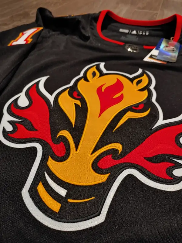 Johnny Gaudreau - Calgary Flames "blasty" alternate jersey BNWT62863737320067122
