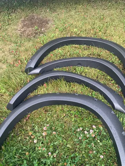 Fits 2010 and up (old body style) Ram 1500 2500 3500 truck. Never installed. Have all the hardware a...